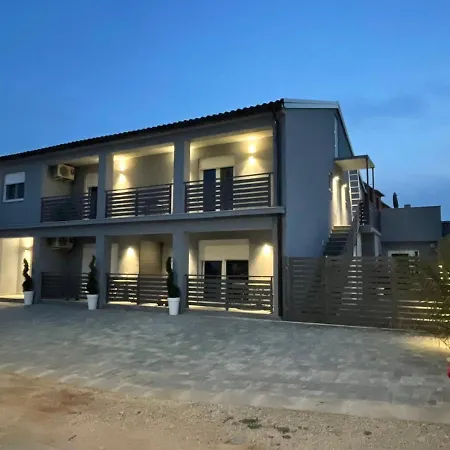 Apartment Maleo *