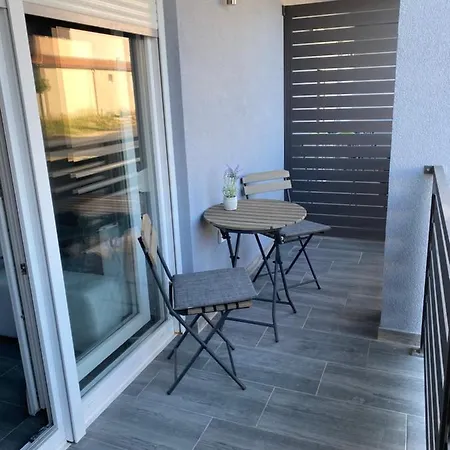 Maleo Apartment