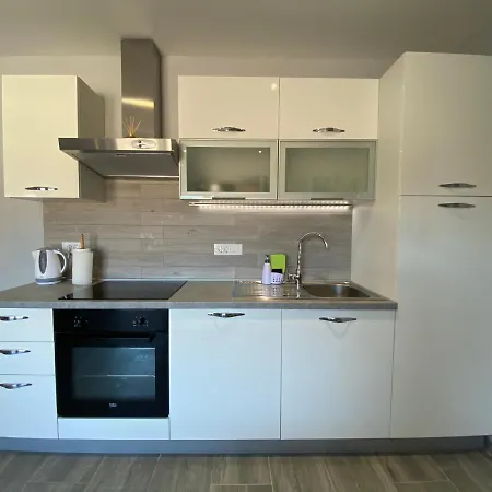 Apartment Maleo