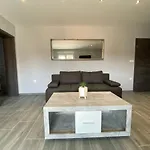 شقة Maleo