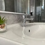 شقة Maleo ميدولين