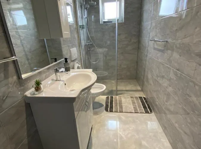 Maleo Apartament *